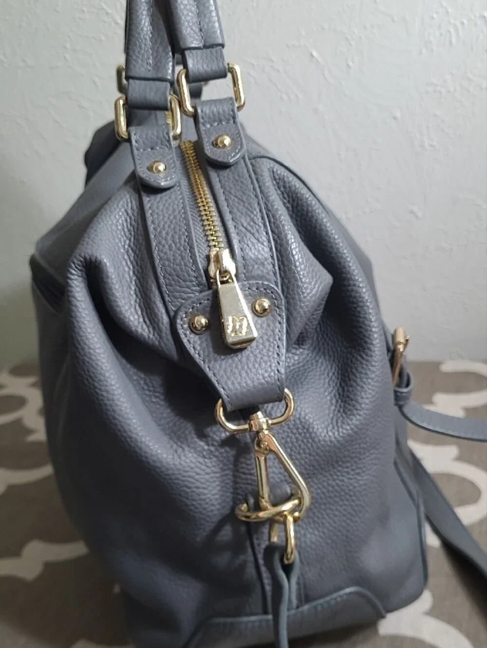 Ora Delphine smooth gray